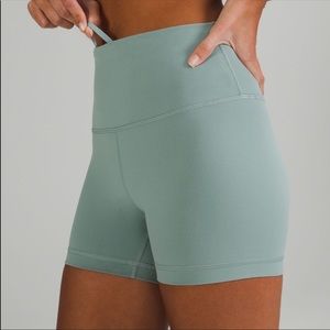 Lululemon Wunder Train Short 4”